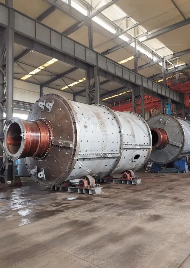 tongli iron ore ball mill proflie picture in factory