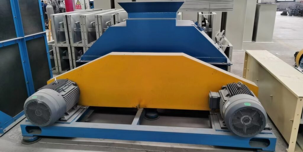 High tower fertilizer chain crusher